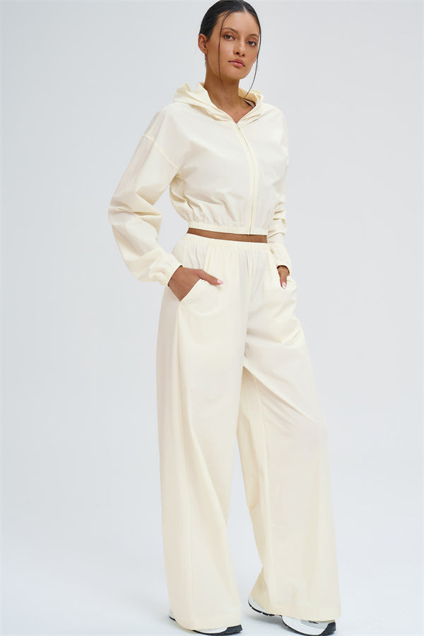 The Svelte UV protection Crop Hoodie Sweatpants 2-Piece Set